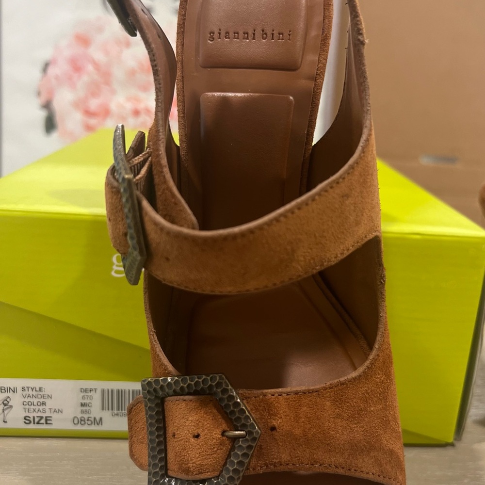 Gianni Bini Brown Sandals with Adjustable Straps